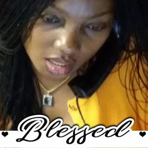 Meet your Posher, Emelia